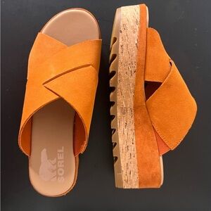 Sorel Cameron Desert Sun/Gum Women's Suede Flatform Mules